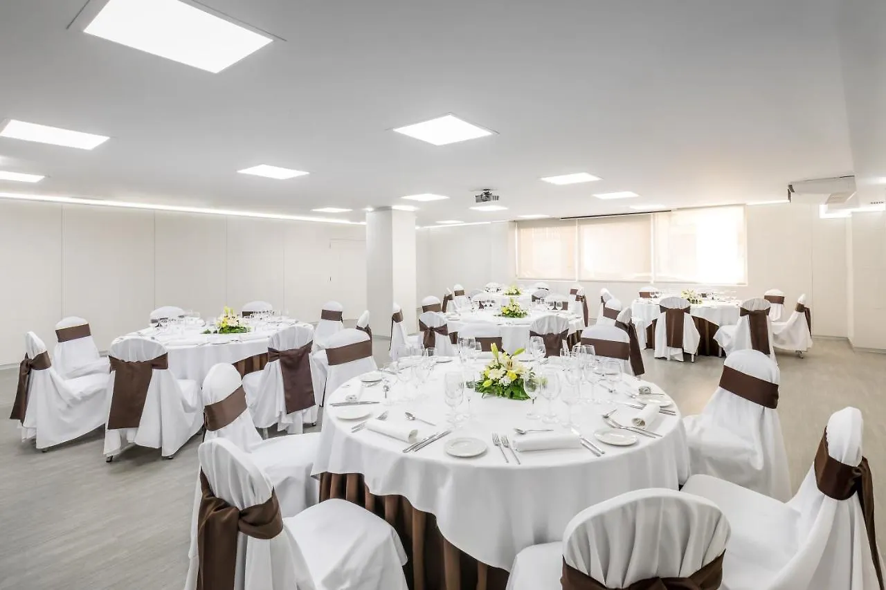 Hotel Occidental Santa Cruz Contemporáneo