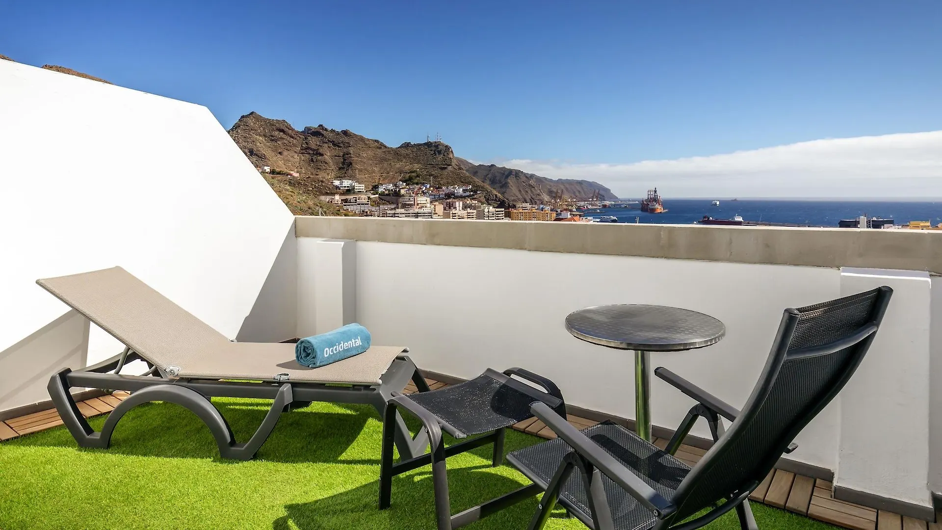 Hotel Occidental Santa Cruz Contemporáneo